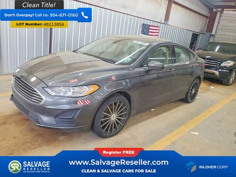 Used 2020 Ford Fusion SE image 1