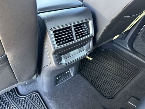 Certified 2025 Volkswagen Atlas Cross Sport SEL R-Line image 30