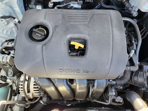 Certified 2021 Kia Seltos LX image 29