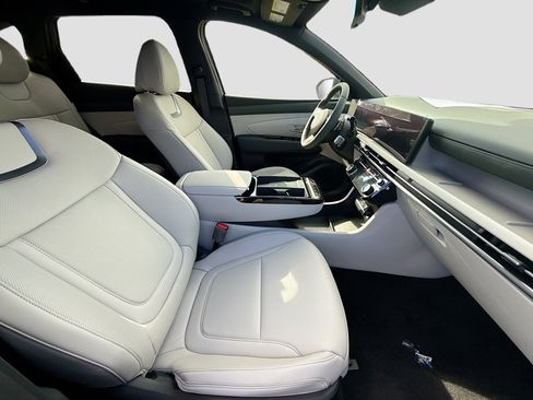 New 2026 Hyundai Tucson Limited image 22