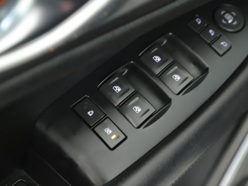 Used 2017 Cadillac Escalade Premium Luxury image 9