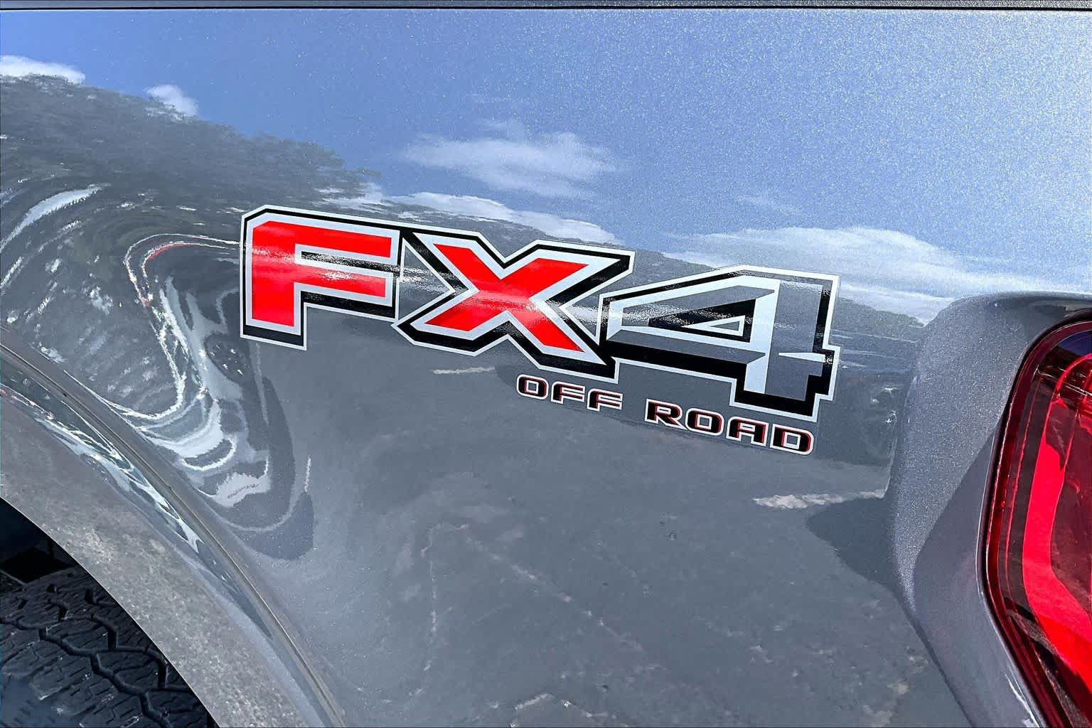 Used 2023 Ford F150 Lariat w/ Trailer Tow Package AWD/4WD image 9