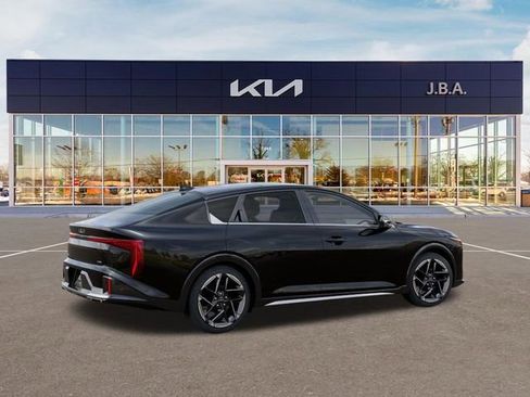 New 2026 Kia K4 GT-Line image 6