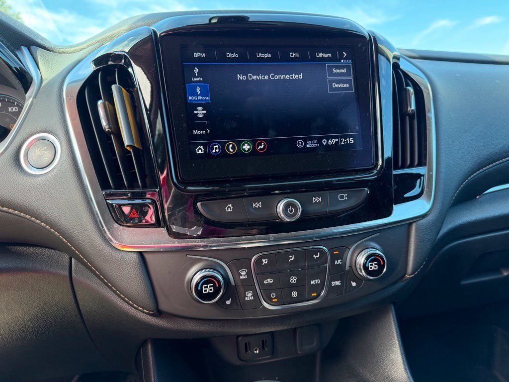 Used 2021 Chevrolet Traverse LT FWD image 14