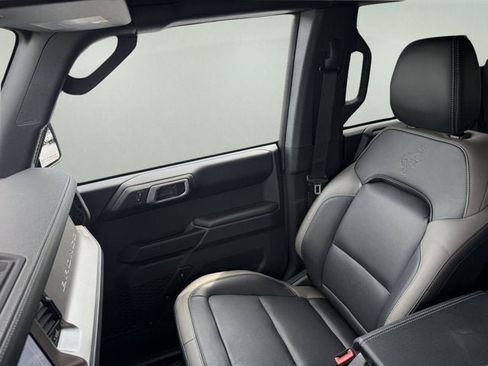 New 2026 Ford Bronco Outer Banks AWD/4WD image 17