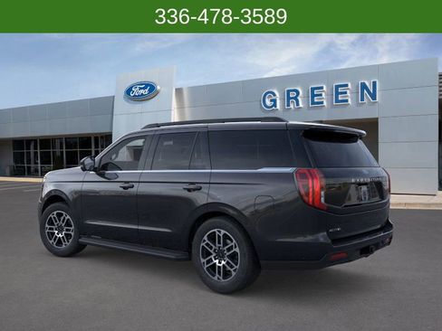 New 2025 Ford Expedition Active image 5