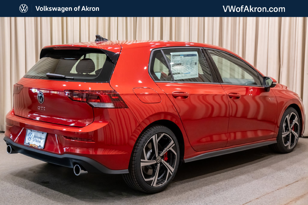 New 2026 Volkswagen GTI SE FWD image 6