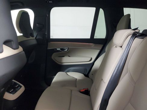 Used 2026 Volvo XC90 B6 Plus AWD/4WD image 12