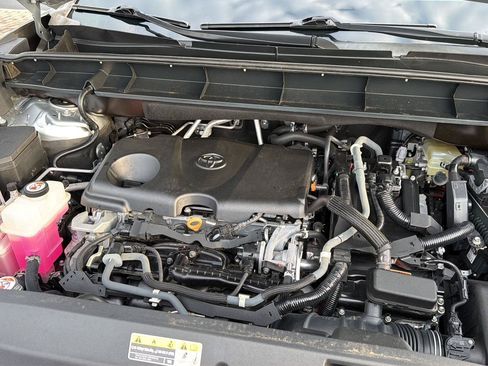 Certified 2020 Toyota Highlander Limited FWD image 37