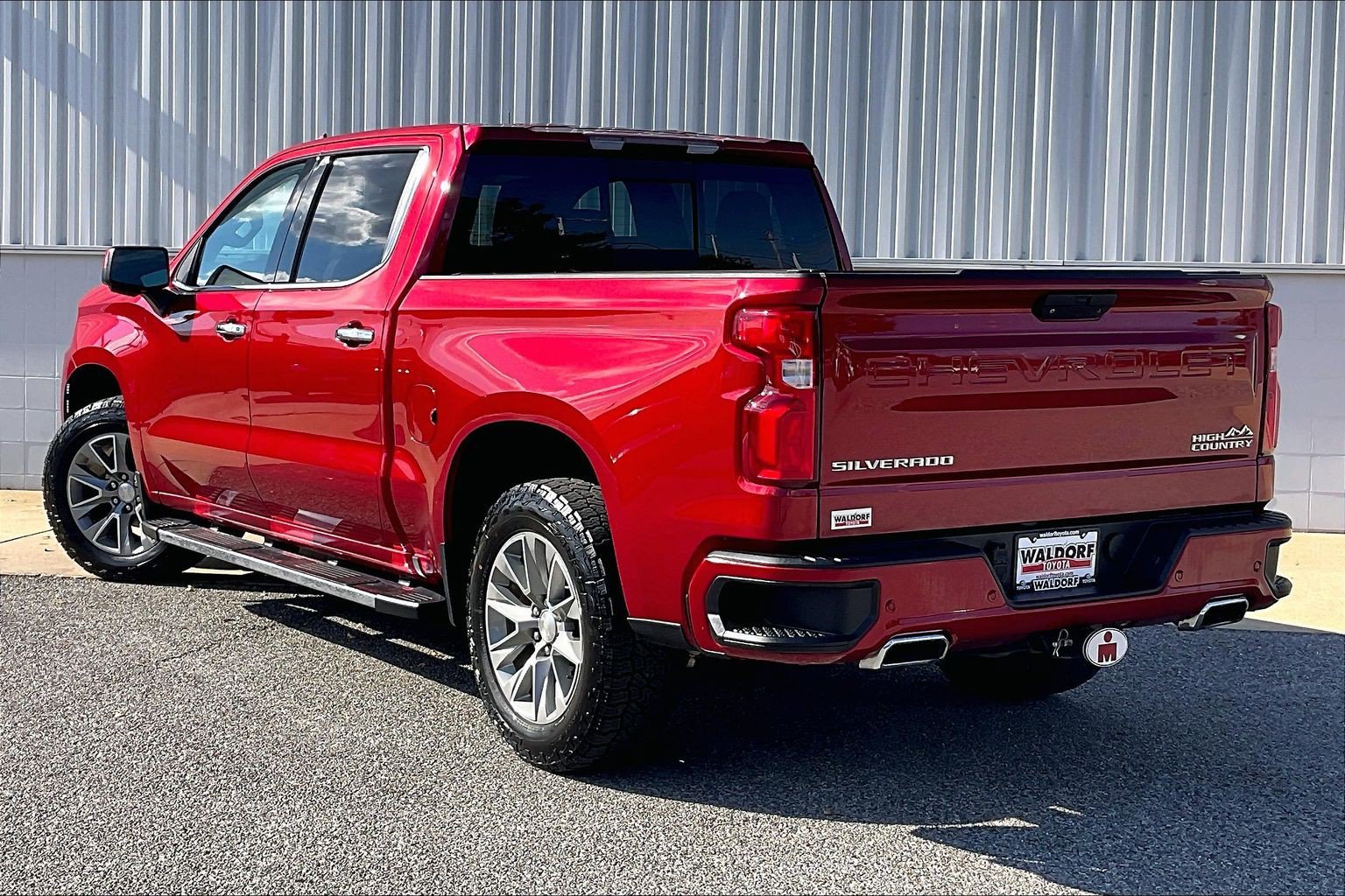 Used 2021 Chevrolet Silverado 1500 High Country w/ Z71 Off-Road Package AWD/4WD image 15