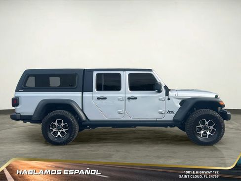 Used 2022 Jeep Gladiator Sport image 8
