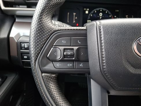 Used 2024 Toyota Tacoma TRD Off-Road image 21