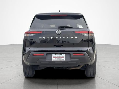 Used 2025 Nissan Pathfinder S image 4