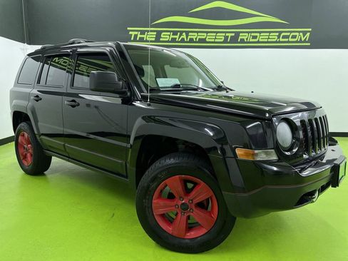 Used 2017 Jeep Patriot Sport w/ Power Value Group AWD/4WD image 1