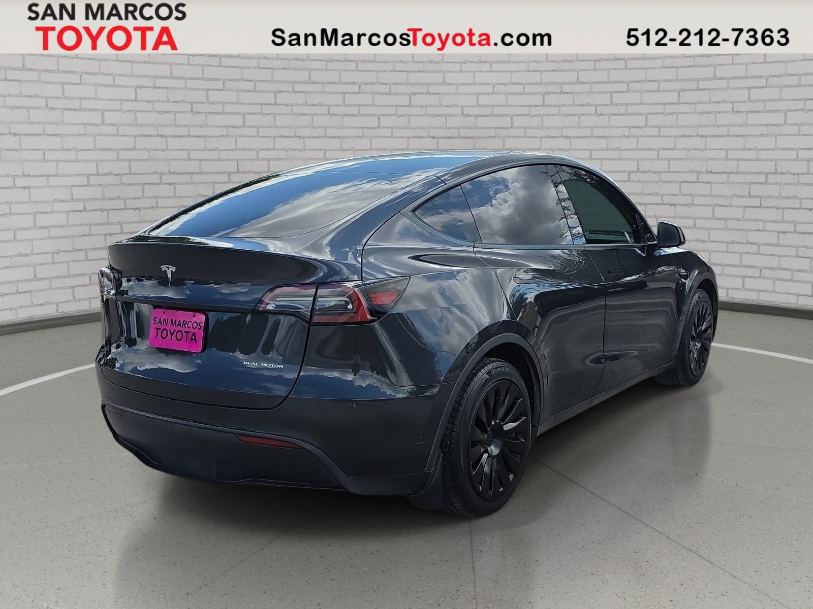 Used 2024 Tesla Model Y Long Range AWD/4WD image 6