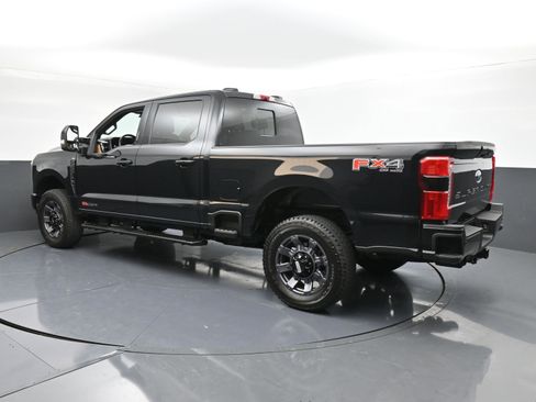 Used 2024 Ford F250 Lariat w/ Lariat Ultimate Package image 6