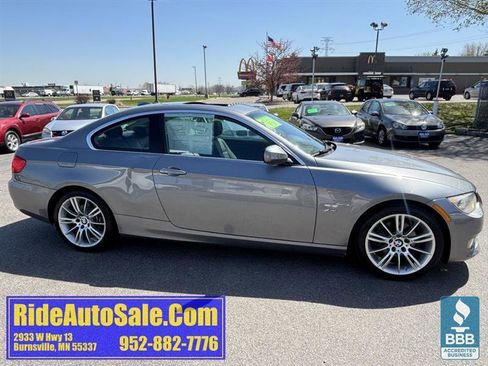 Used 2011 BMW 328i xDrive Coupe AWD/4WD image 4
