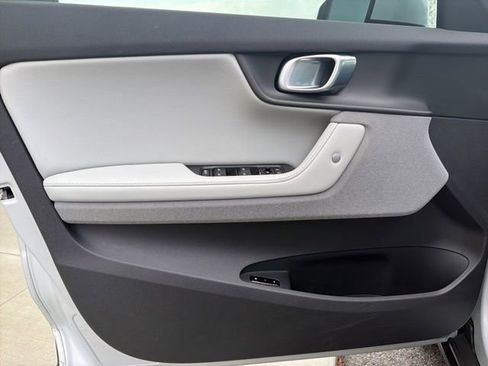 Used 2023 Polestar Polestar 2 image 21