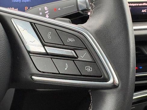 Certified 2025 Buick Envision Preferred image 15