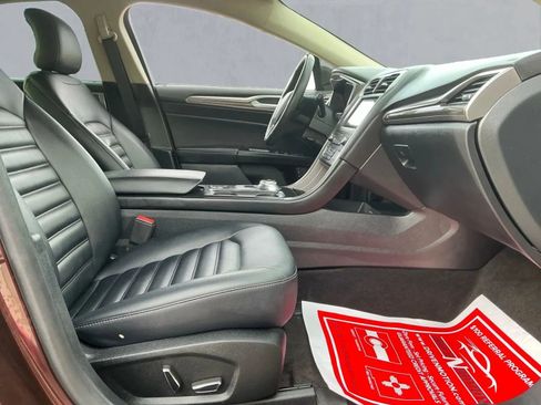 Used 2019 Ford Fusion SEL image 21