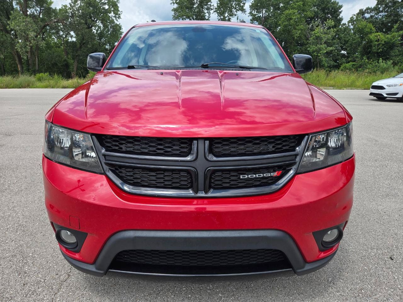 Used 2018 Dodge Journey SXT w/ Connectivity Group FWD image 2