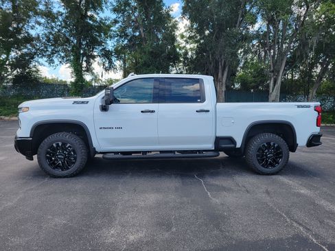 Used 2026 Chevrolet Silverado 2500 LTZ w/ LTZ Plus Package AWD/4WD image 14