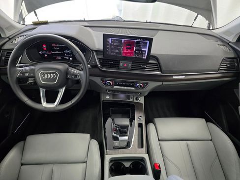 Certified 2025 Audi Q5 2.0T Premium Plus w/ Premium Plus Package image 18