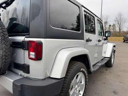 Used 2012 Jeep Wrangler Unlimited Sahara w/ Connectivity Group image 11