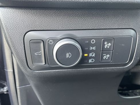 Used 2020 Ford Escape SEL image 30