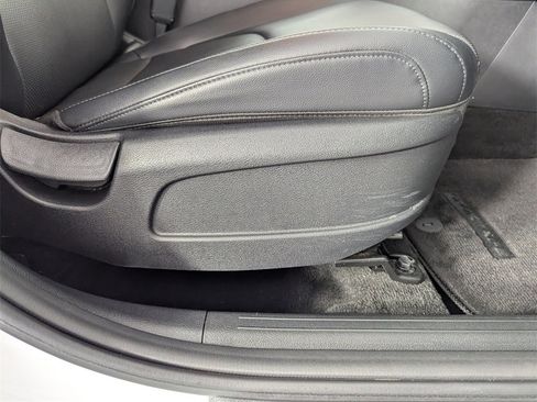 Used 2023 Kia Sportage EX image 37