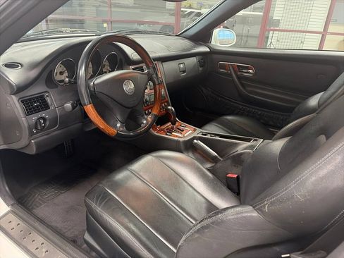 Used 2002 Mercedes-Benz SLK 320 image 6