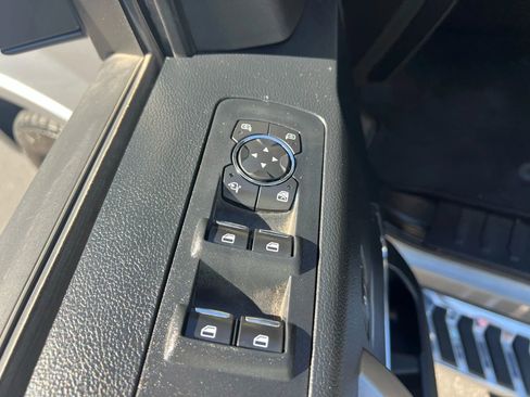 Used 2020 Ford F150 Lariat image 19