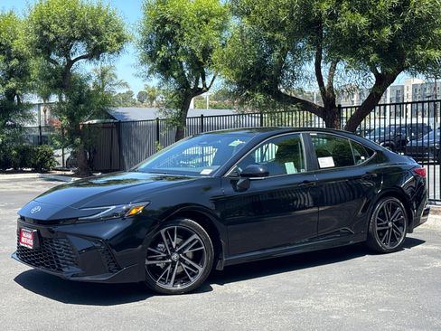 New 2026 Toyota Camry XSE FWD image 2