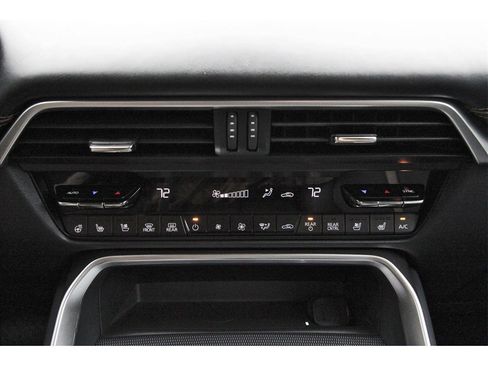 Certified 2025 MAZDA CX-70 3.3 Turbo S w/ Premium Package image 23