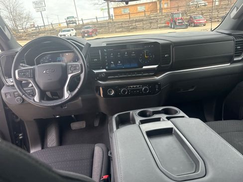 Used 2022 Chevrolet Silverado 1500 RST w/ Z71 Off-Road Package image 35