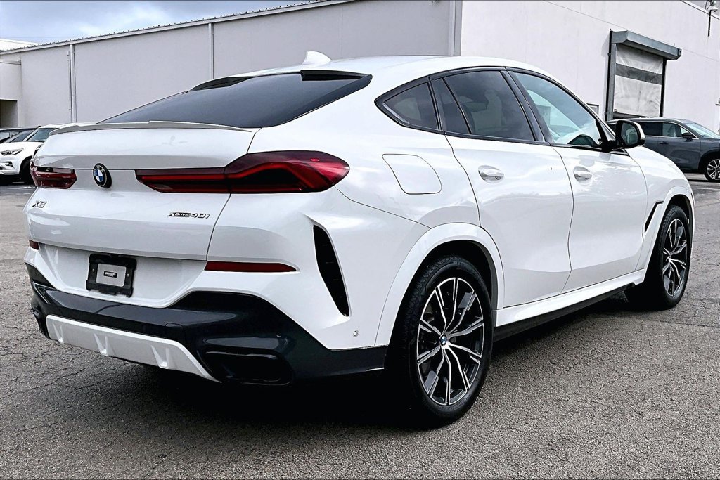 Used 2022 BMW X6 xDrive40i w/ M Sport Package AWD/4WD image 8