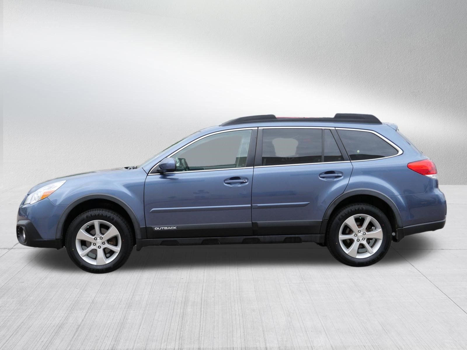 Used 2014 Subaru Outback 2.5i Limited w/ Moonroof Package AWD/4WD image 4