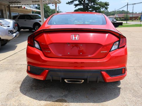 Used 2019 Honda Civic Sport image 8
