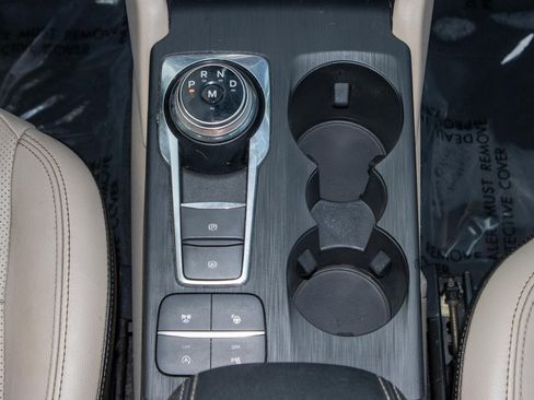 Used 2020 Ford Escape Titanium w/ Titanium Premium Package 2.0 image 21