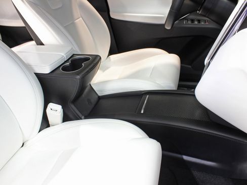 Used 2017 Tesla Model X 100D image 59