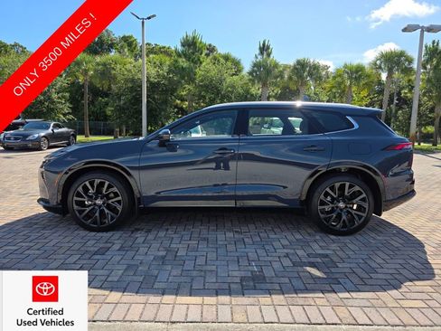 Certified 2025 Toyota Crown Signia w/ Advanced Technology Package AWD/4WD image 8