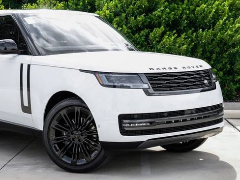 New 2026 Land Rover Range Rover SE AWD/4WD image 9