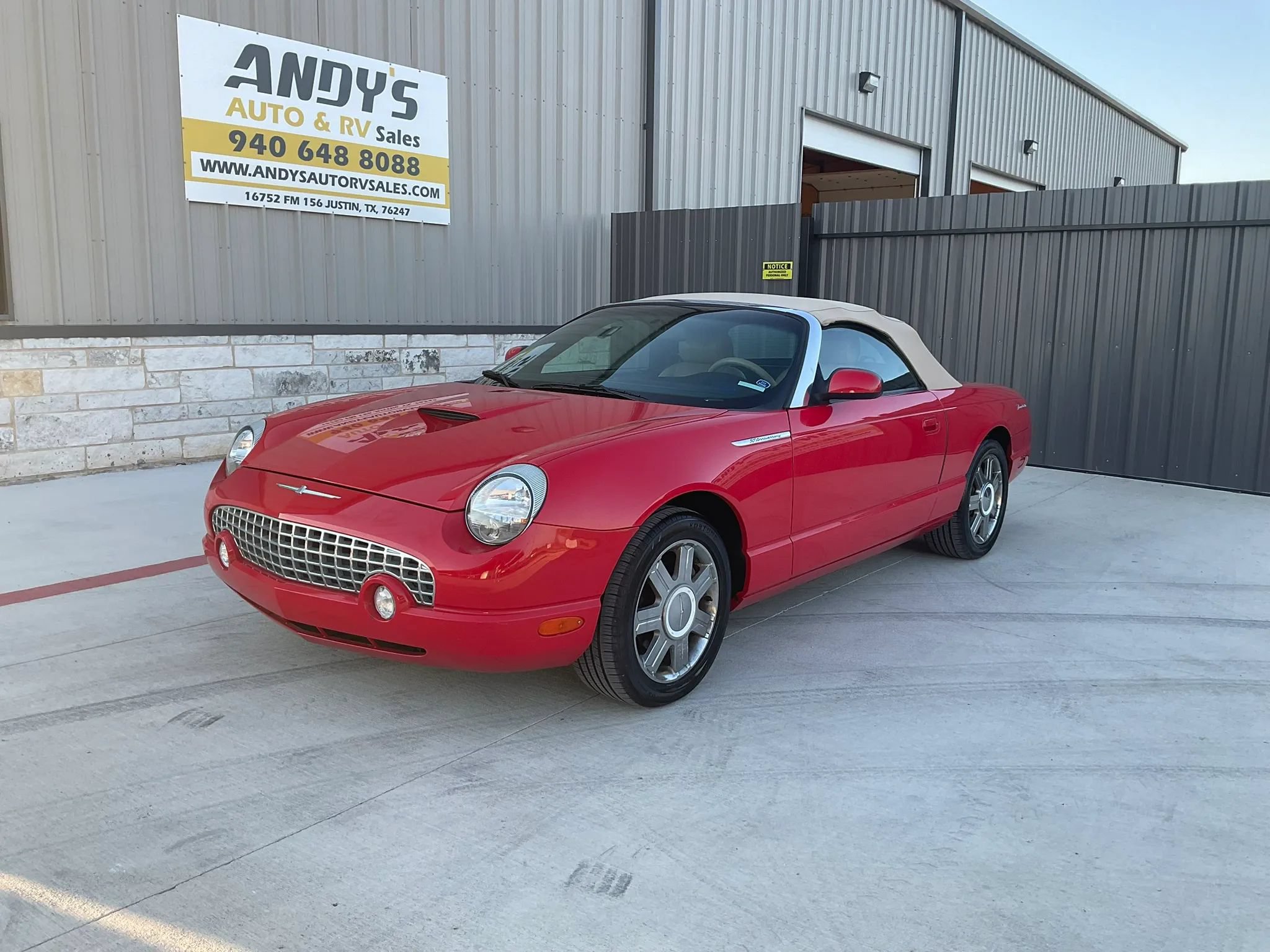 Used 2005 Ford Thunderbird RWD image 1