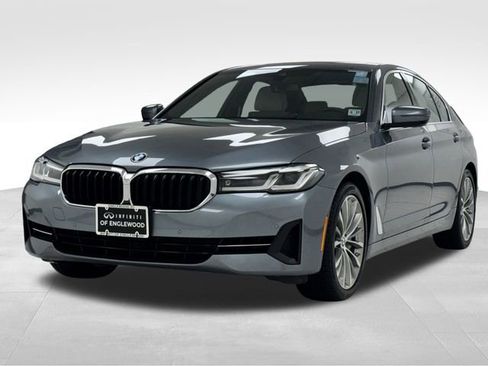 Used 2022 BMW 540i xDrive w/ Premium Package image 3