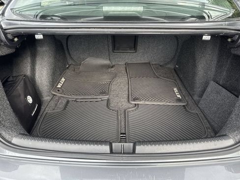 Used 2018 Volkswagen Jetta SE FWD image 21