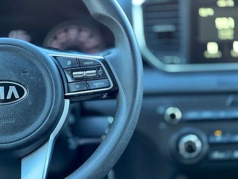 Used 2021 Kia Sportage LX image 31