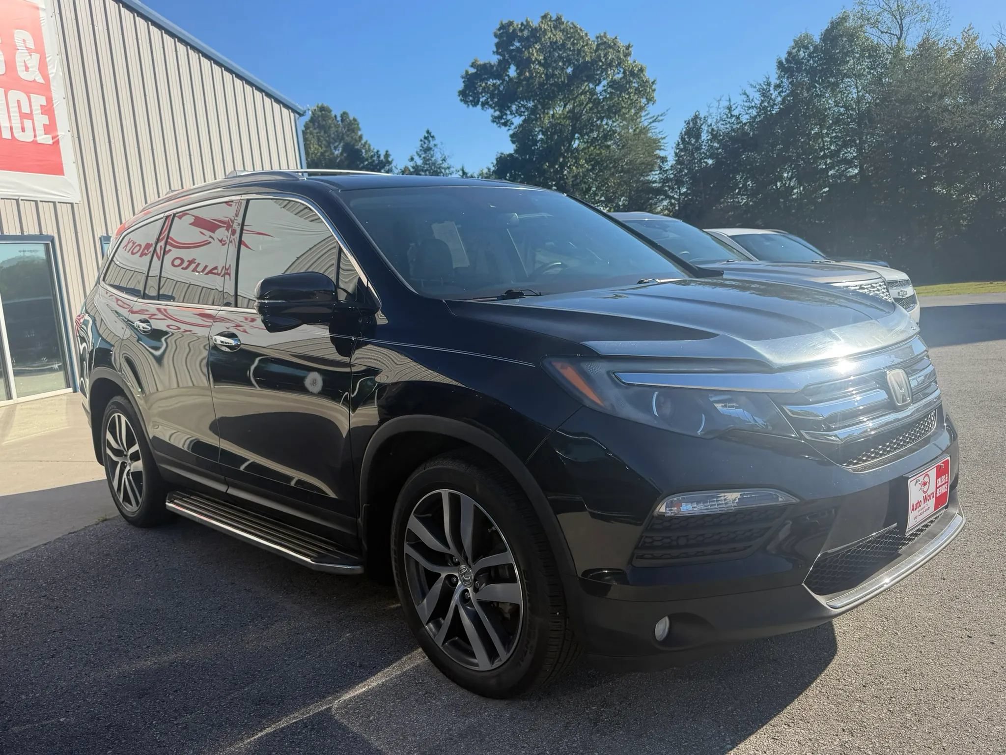 Used 2017 Honda Pilot Touring image 6