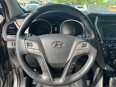 Used 2017 Hyundai Santa Fe Sport FWD image 19
