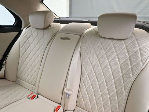 Used 2025 Mercedes-Benz S 580 4MATIC Sedan image 6
