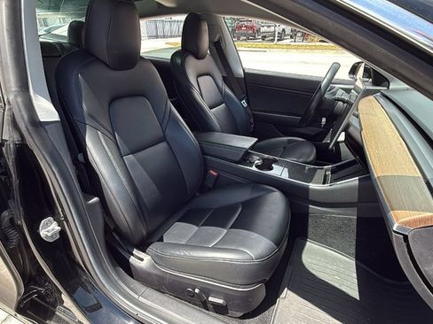 Used 2019 Tesla Model 3 Mid Range RWD image 36